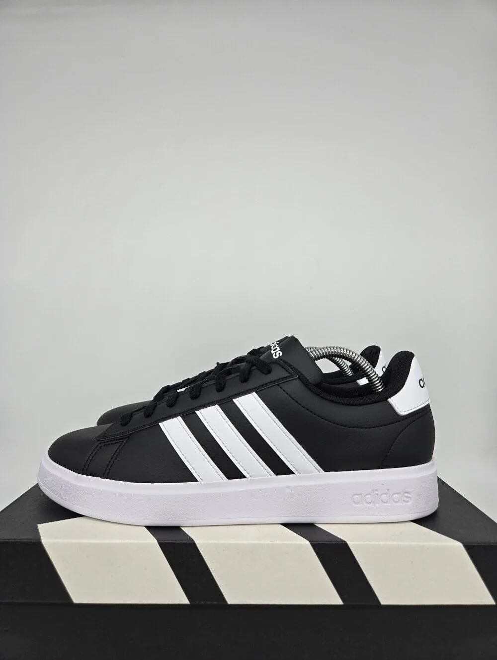 Adidas Men's Grand Court 2.0 GW9196 Black White Shoes Size 10 New